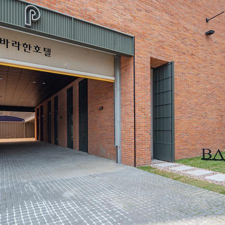 Hotel Barahan Чонджу Екстериор снимка